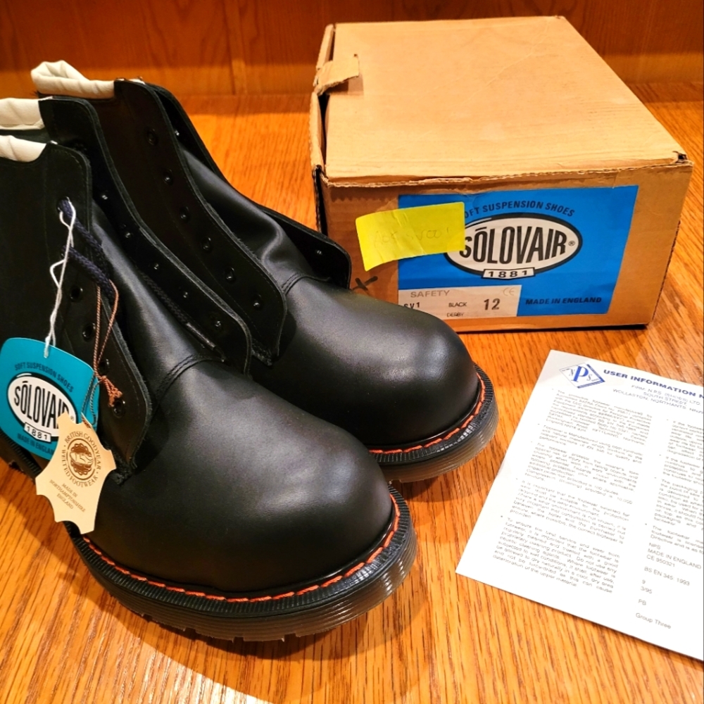 Made in England  NPS/Solovair boots